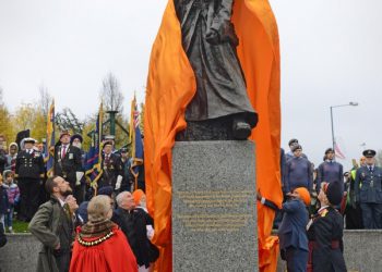 www.expressandstar.com/news/local-hubs/sandwell/smethwick/2018/11/04/nations-first-statue-of-south-asian-ww1-soldier-unveiled-in-the-black-country/