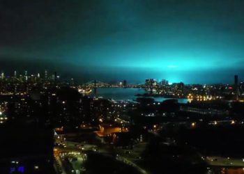 New York sky turns blue due to power accident