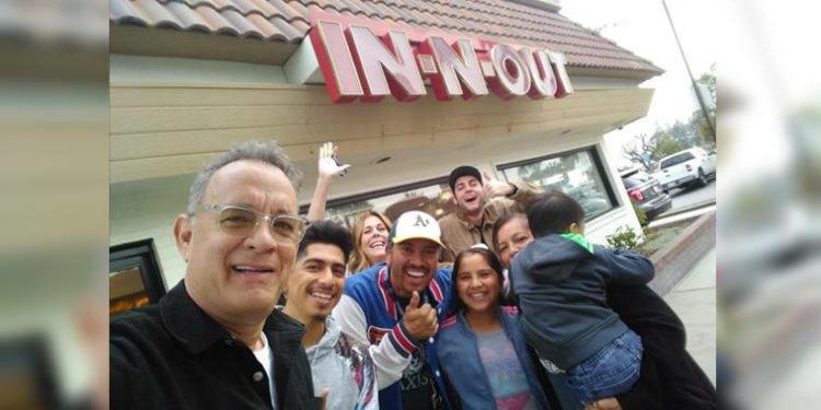 Tom Hanks buys lunch for everyone at a fast-food joint!