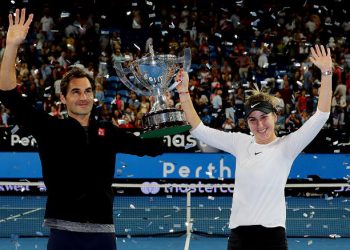 Federer helps Switzerland win a record Hopman Cup