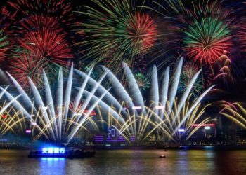 World welcomes 2019 with enthusiasm