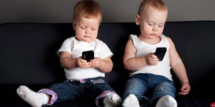 WHO Guidelines Say No Screen Time for Children Under 1