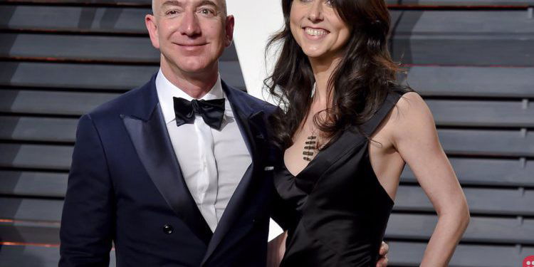 MacKenzie Bezos Pledges to Donate Half her Wealth to Charity