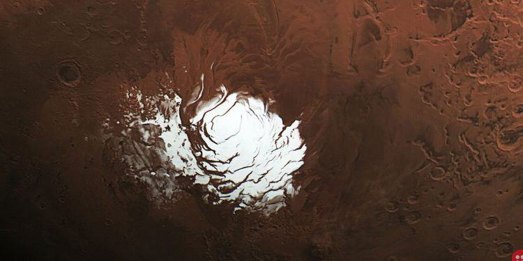 Large Reservoir of Water Found on Mars