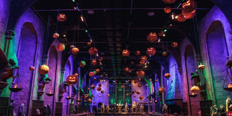 Harry Potter Fans, Spend your Halloween at Hogwarts!