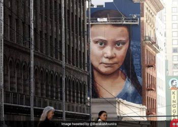Massive mural of Greta Thunberg at San Francisco