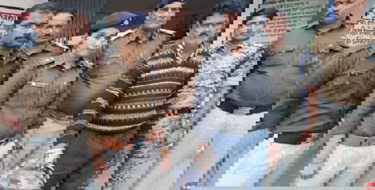 Woman police officer poses as bride to nab dreaded dacoit