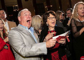 Real Estate company gives out $10 million in holiday bonus!