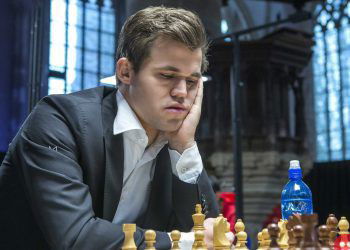 Magnus Carlsen breaks record for longest unbeaten streak in chess