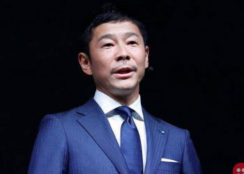 Japanese billionaire giving away $9 million on Twitter