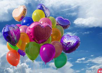 Social distancing: Family celebrates grandma’s 95th birthday with a twist