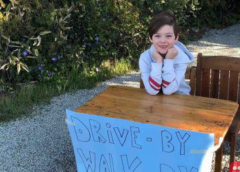 6-year-old boy sets up ‘joke stand’ to spread cheer