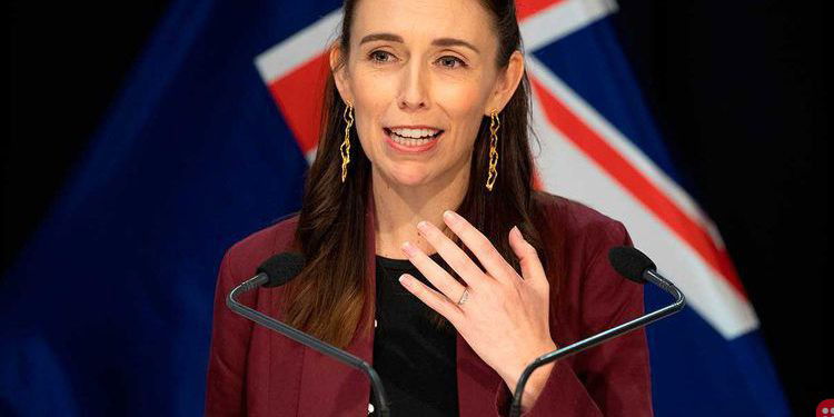 Jacinda Ardern: NZ PM turned away from cafe as per COVID-19 rules