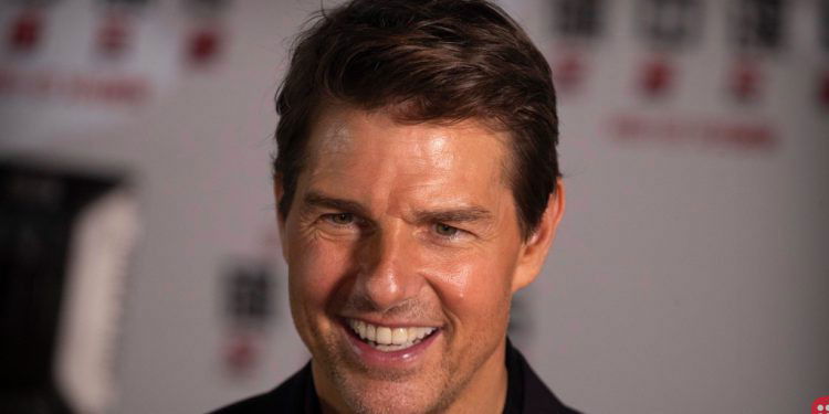 Tom Cruise is working with NASA to film a movie in space!