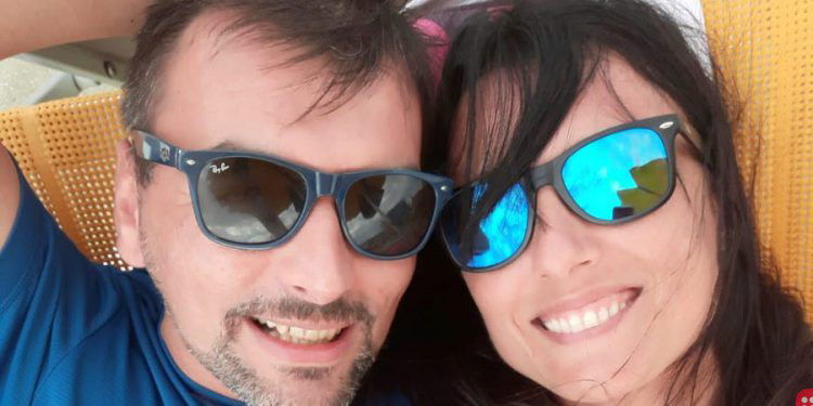 This Italian ‘Romeo and Juliet’ met on their balconies during the pandemic