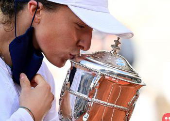 French Open 2020: Iga Swiatek wins maiden title
