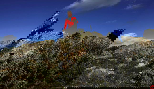 81-year-old mountaineer trains for Himalayas in a tribute to elderly COVID-19 victims