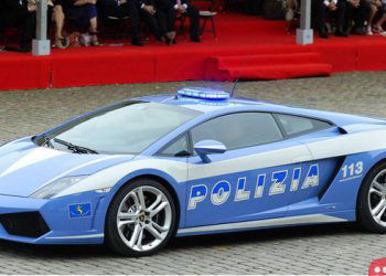 Italian police use Lamborghini to transport donor kidney in record time