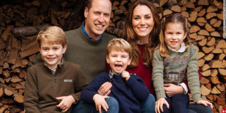 Prince William and Kate Middleton release family Christmas card photo