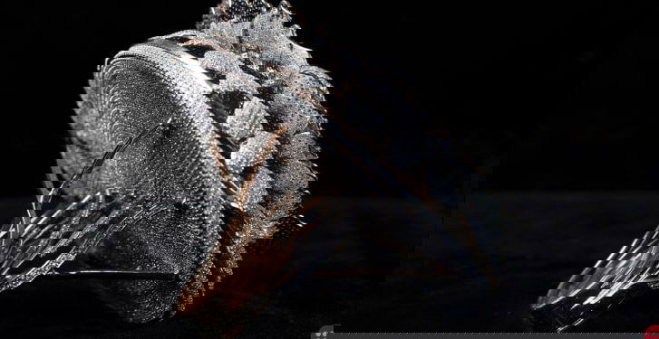 How many diamonds can fit in a single ring? Indian Jeweler sets new Guinness record!