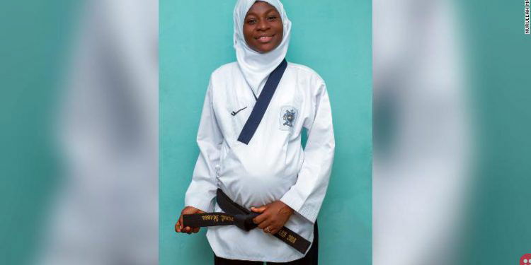 8-months pregnant athlete clinches Taekwondo gold medal