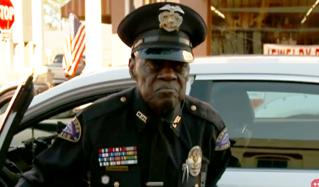 This inspiring 91-year-old policeman is still patrolling the streets!